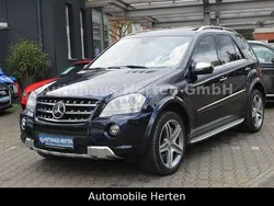Blau Gebraucht 2008 Mercedes ML63 AMG AMG SUV | 14.890 € (Fairer Preis)