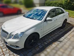 Weiß Gebraucht 2009 Mercedes E200 Elegance Limousine | 10.500 € (Guter Preis)