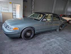 Grün Gebraucht 2005 Ford Crown Victoria Limousine | 10.499 €