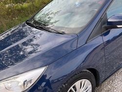 Blau Gebraucht 2015 Ford Focus Trend Limousine | 5.500 € (Guter Preis)