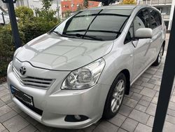 Silber Gebraucht 2010 Toyota Verso Multidrive S Van / Kleinbus | 6.999 € (Fairer Preis)