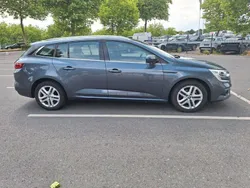 Grau Gebraucht 2018 Renault Mégane GrandTour Play Kombi | 8.000 € (Fairer Preis)