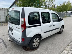 Weiß Gebraucht 2015 Renault Kangoo Expression Van / Kleinbus | 6.000 € (Fairer Preis)
