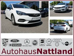 Schneeweiss/summitwhite/arctic Gebraucht 2021 Opel Astra Edition Limousine | 10.950 € (Guter Preis)