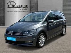 Grau Gebraucht 2017 VW Touran Comfortline Van / Kleinbus | 19.450 € (Fairer Preis)