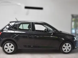 Schwarz metallic Gebraucht 2017 Skoda Fabia Ambition | 9.290 € (Fairer Preis)