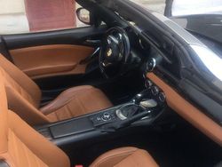 Schwarz Gebraucht 2017 Fiat 124 Spider Lusso Cabrio | 19.900 € (Fairer Preis)