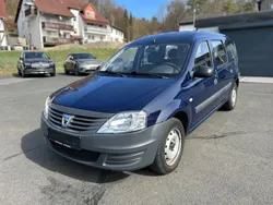 Blau Gebraucht 2011 Dacia Logan MCV Basis Kombi | 2.000 € (Fairer Preis)