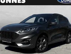 Rot Gebraucht 2022 Ford Kuga ST-Line X SUV | 23.995 € (Guter Preis)