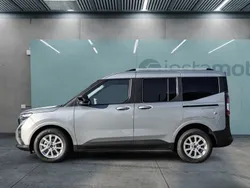 Silber Gebraucht 2025 Ford Tourneo Courier Titanium Van / Kleinbus | 27.990 € (Fairer Preis)
