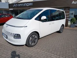 Weiß Gebraucht 2024 Hyundai Staria Trend Van | 48.490 € (Fairer Preis)
