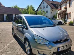 Silber Gebraucht 2009 Ford S-MAX Ambiente Van / Kleinbus | 6.800 €