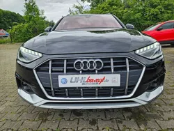 Brillantschwarz Gebraucht 2022 Audi A4 Allroad Kombi | 32.898 € (Superpreis)