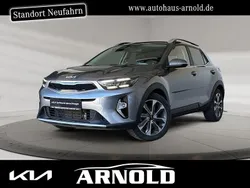 Grau (astrograu) Gebraucht 2024 Kia Stonic 4 SUV | 20.350 € (Guter Preis)