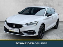 Weiß Neu 2025 Seat Leon Black Edition Limousine | 36.750 € (Teuer)