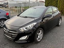 Schwarz Gebraucht 2015 Hyundai i30 Limousine | 8.000 € (Fairer Preis)