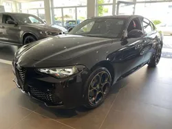 Nero vulcano, metallic Neu 2025 Alfa Romeo Giulia Limousine | 62.989 €