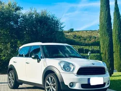 Weiß Gebraucht 2015 Mini One Countryman SUV | 10.999 € (Etwas zu teuer)