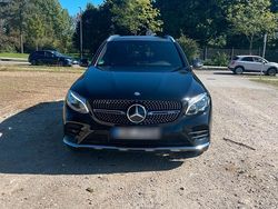 Schwarz Gebraucht 2015 Mercedes GLC250 AMG line SUV | 21.900 € (Fairer Preis)