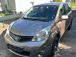 Beige Gebraucht 2010 Nissan Note Acenta Van / Kleinbus | 3.900 € (Fairer Preis)