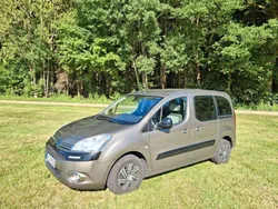 Braun Gebraucht 2013 Citroën Berlingo SELECTION Van / Kleinbus | 8.500 € (Fairer Preis)