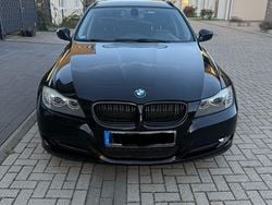 Schwarz Gebraucht 2012 BMW 320 Sport Line Kombi | 7.200 € (Superpreis)