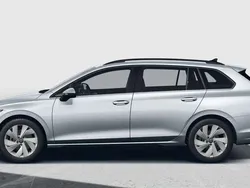 Oyster silver metallic Neu 2025 VW Golf VIII Style Kombi | 33.547 € (Guter Preis)