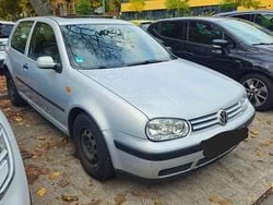 Gebraucht 1999 VW Golf IV Trendline Limousine | 800 € (Guter Preis)
