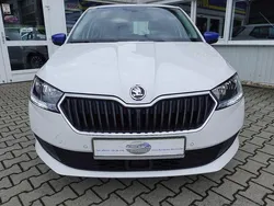 Weiß Gebraucht 2020 Skoda Fabia Ambition Limousine | 12.900 € (Fairer Preis)