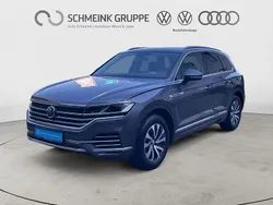Siliziumgrau metallic Gebraucht 2020 VW Touareg Basis SUV | 42.880 € (Guter Preis)