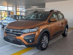Orange Gebraucht 2022 Dacia Sandero Comfort Kleinwagen | 12.890 € (Guter Preis)