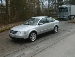 Silber Gebraucht 2001 VW Passat Highline Limousine | 2.250 € (Fairer Preis)