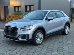Silber Gebraucht 2018 Audi Q2 Design SUV | 18.990 € (Guter Preis)