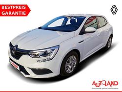 Weiß Gebraucht 2020 Renault Mégane IV Life Limousine | 15.950 € (Guter Preis)