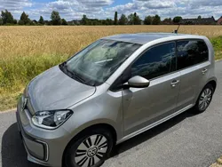 Silber Gebraucht 2017 VW e-up! Kleinwagen | 8.999 € (Fairer Preis)