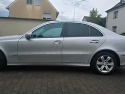 Silber Gebraucht 2003 Mercedes E220 Limousine | 1.500 € (Superpreis)