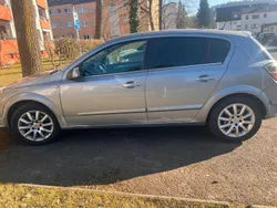 Grau Gebraucht 2005 Opel Astra Limousine | 700 €