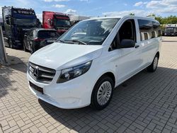 Weiß Gebraucht 2019 Mercedes Vito Van / Kleinbus | 36.890 €