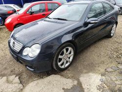 Dunkel blau Gebraucht 2006 Mercedes C180 Coupé | 3.600 € (Fairer Preis)