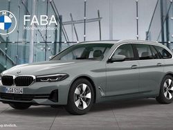 Grau Gebraucht 2022 BMW 520 Performance Kombi | 31.990 € (Fairer Preis)