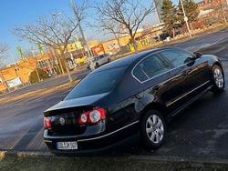 Schwarz Gebraucht 2005 VW Passat Limousine | 2.600 € (Fairer Preis)