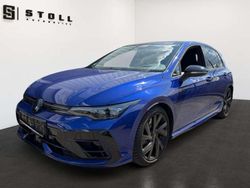 Blau Gebraucht 2024 VW Golf VIII Black Edition Limousine | 55.490 €