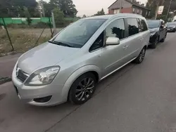 Grau Gebraucht 2011 Opel Zafira Van / Kleinbus | 2.500 € (Guter Preis)