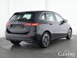 Gebraucht 2024 Mercedes B200 Van / Kleinbus | 35.900 € (Teuer)