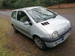 Silber Gebraucht 2006 Renault Twingo Elysee Kleinwagen | 1.999 € (Fairer Preis)