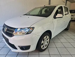 Weiß Gebraucht 2014 Dacia Sandero Lauréate Kleinwagen | 3.980 € (Guter Preis)