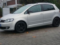 Gold Gebraucht 2011 VW Golf Plus Cross Style Van / Kleinbus | 8.950 € (Fairer Preis)