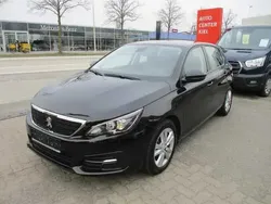 Weiß Gebraucht 2020 Peugeot 308 Allure Kombi | 16.880 € (Fairer Preis)