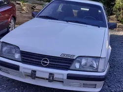 Weiß Gebraucht 1984 Opel Senator Coupé | 12.200 €
