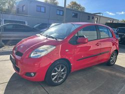 Rot Gebraucht 2012 Daihatsu Charade Kleinwagen | 3.990 €